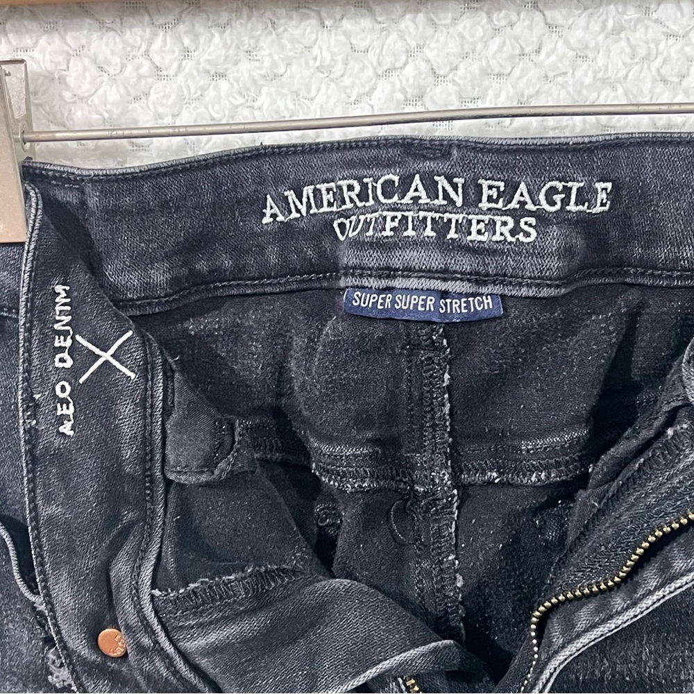 American Eagle Size 6 Long Hi rise Jegging Super Stretch Distressed - Picture 6 of 11